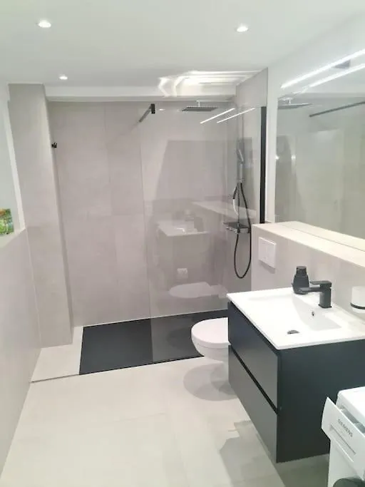 Apartment Kernsan. Souterrain-Wohnung 60Qm Mit Pool Blick Krefeld Deutschland