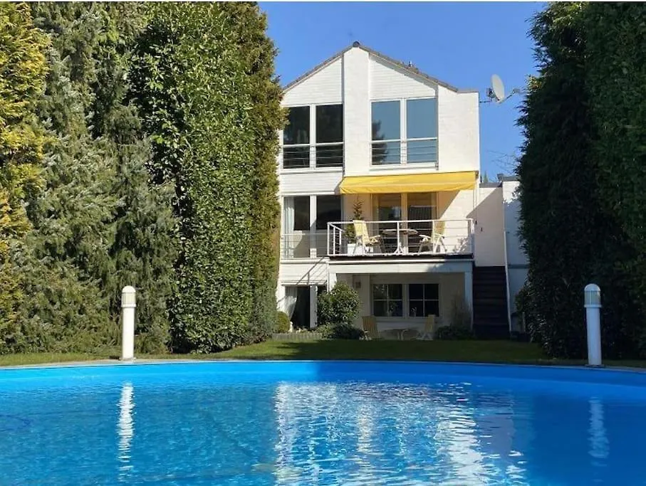 Kernsan. Souterrain-Wohnung 60Qm Mit Pool Blick Krefeld